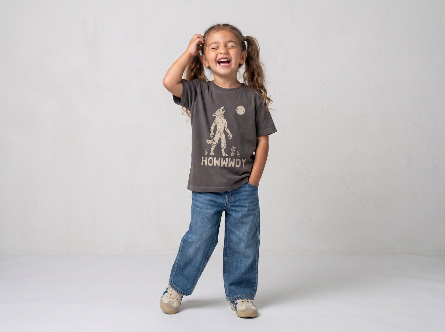 HOWWWDY Werewolf Halloween tee for kids